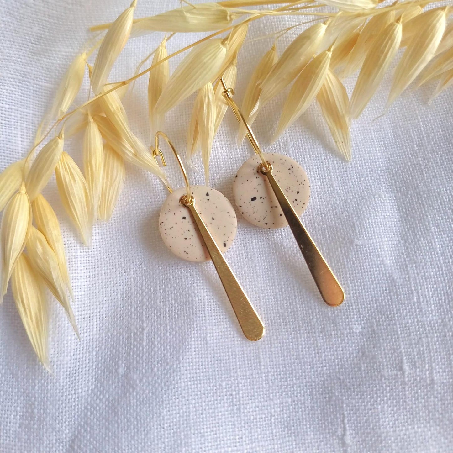 Hanger smalle kegel goud