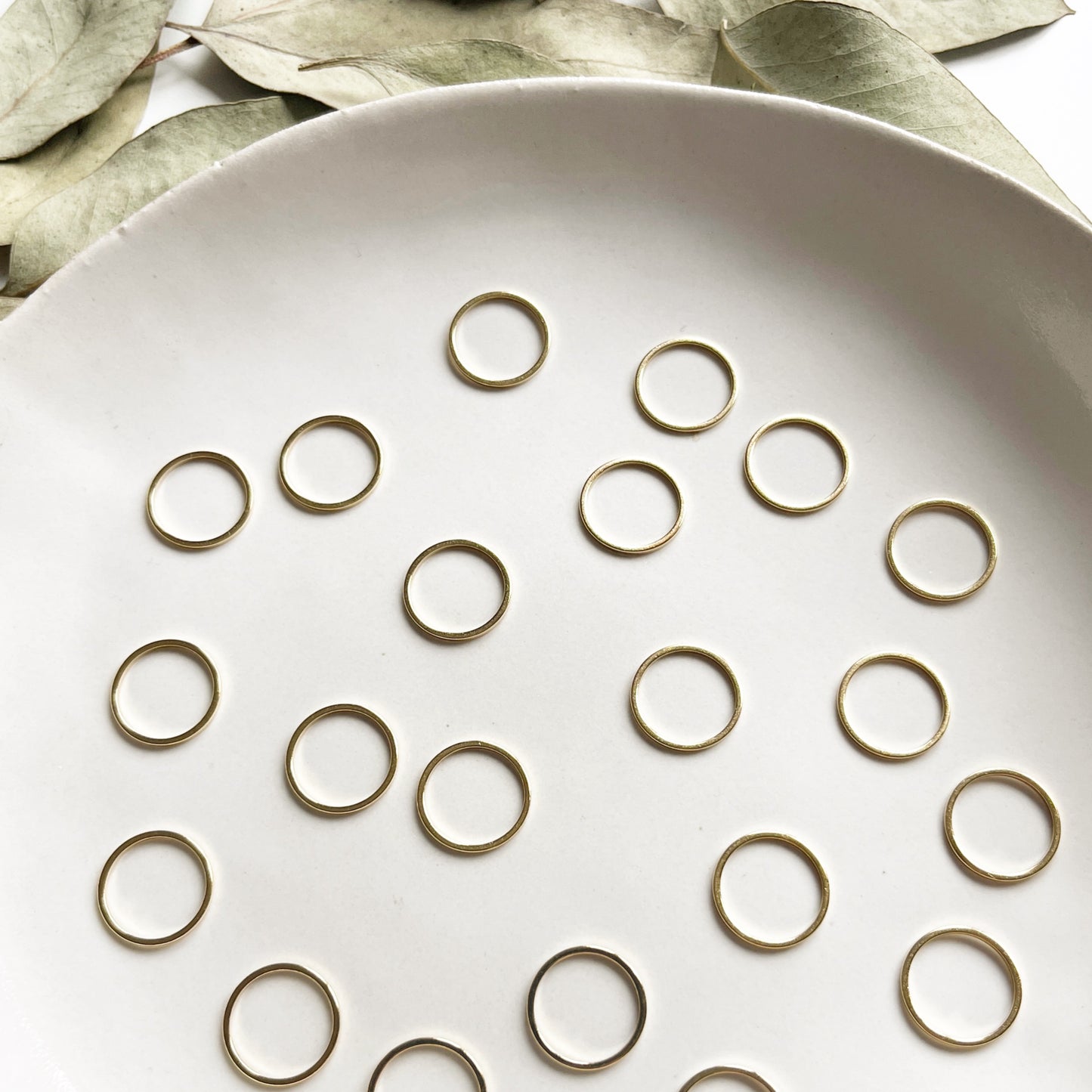 Hanger ring goud