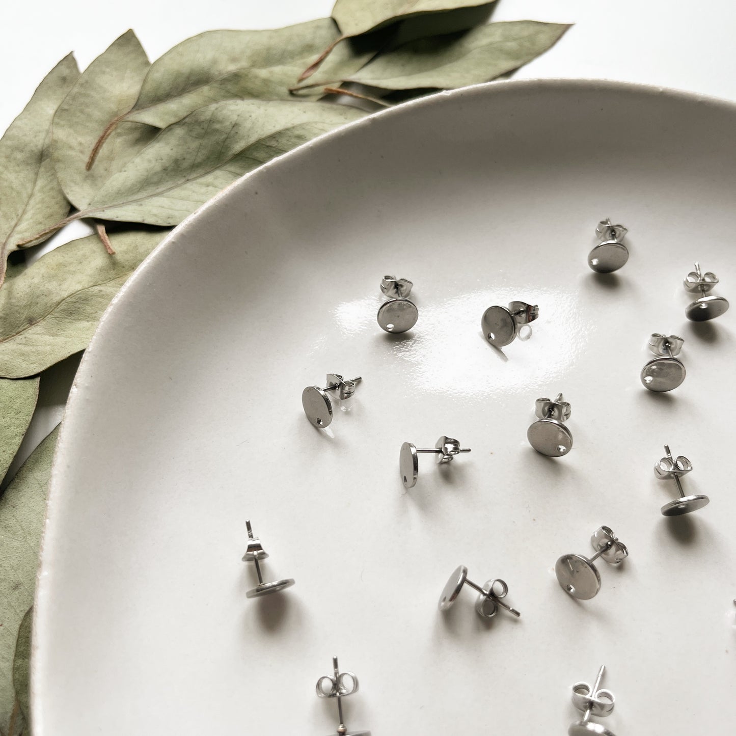 Oorsteker plaatje zilver