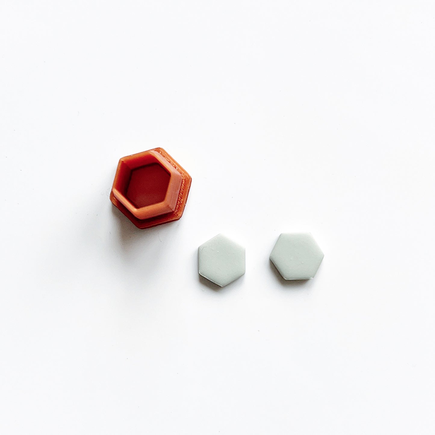 Stud hexagon cutter