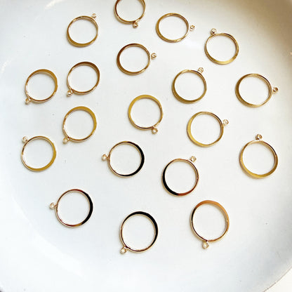 Hanger ring goud