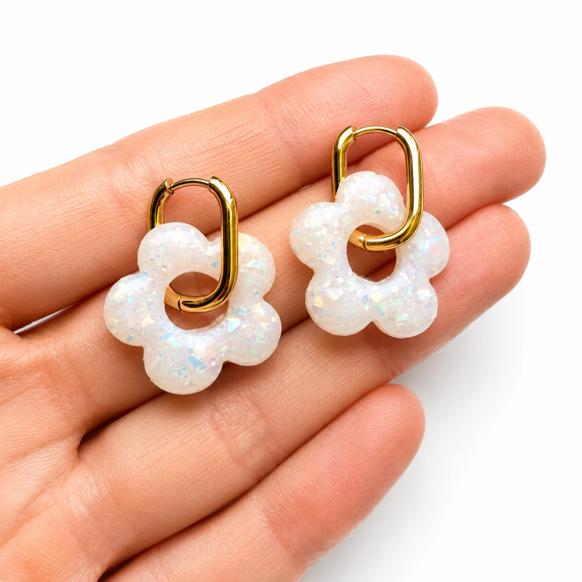 Glazende bloemen oorbellen op hand gemaakt met de bloem cutter 2