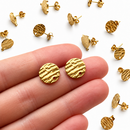 Boucle d'oreille clou cercle relief or