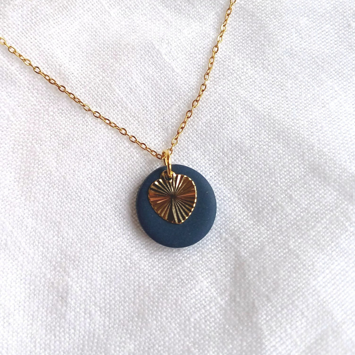 Polymeerklei ketting gemaakt met de cirkel cutters
