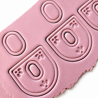 Mila cutter in polymeerklei roze gedrukt