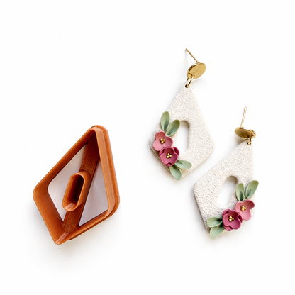 Nelle cutter, polymeerklei oorbellen met bloemen