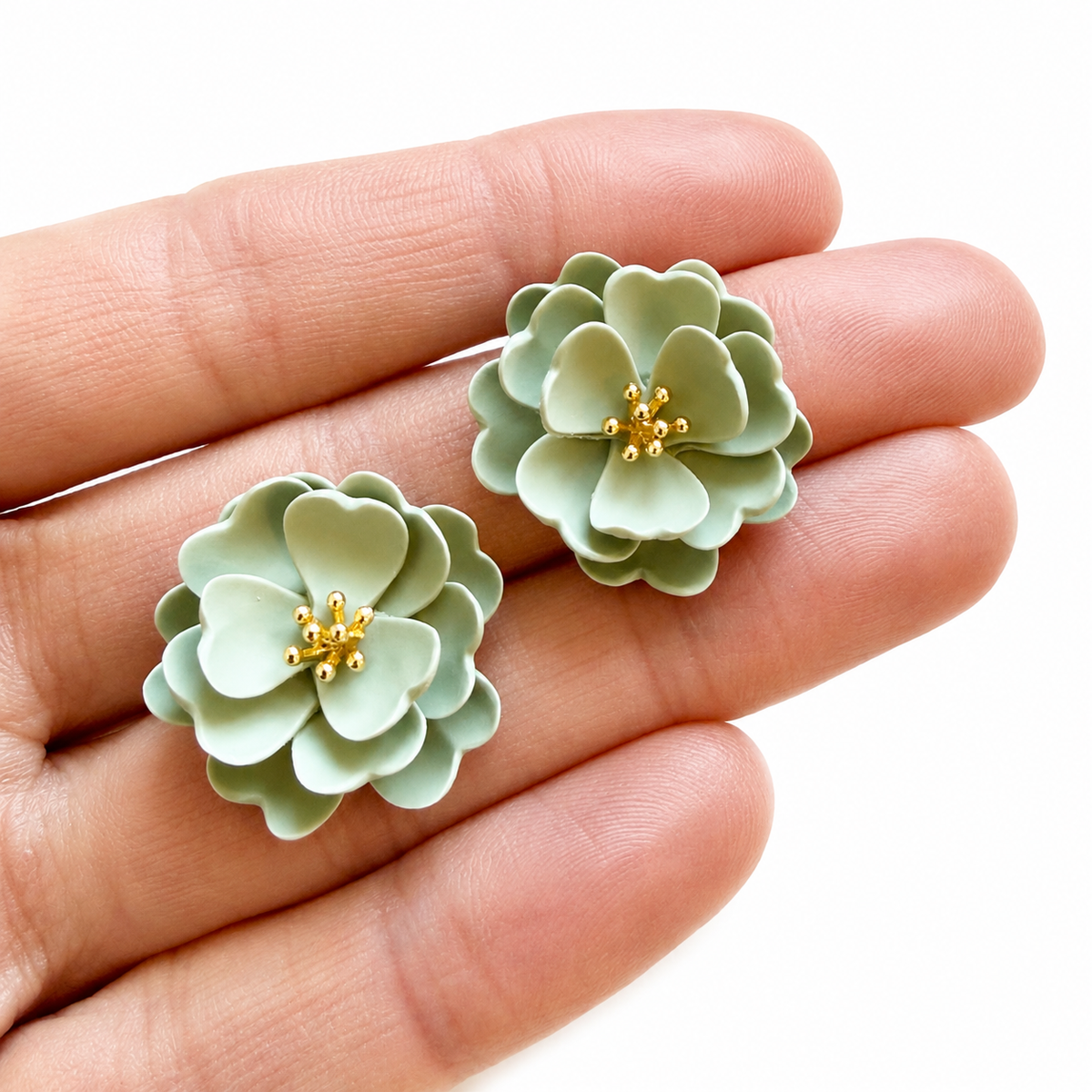 Licht groene bloemen oorbellen