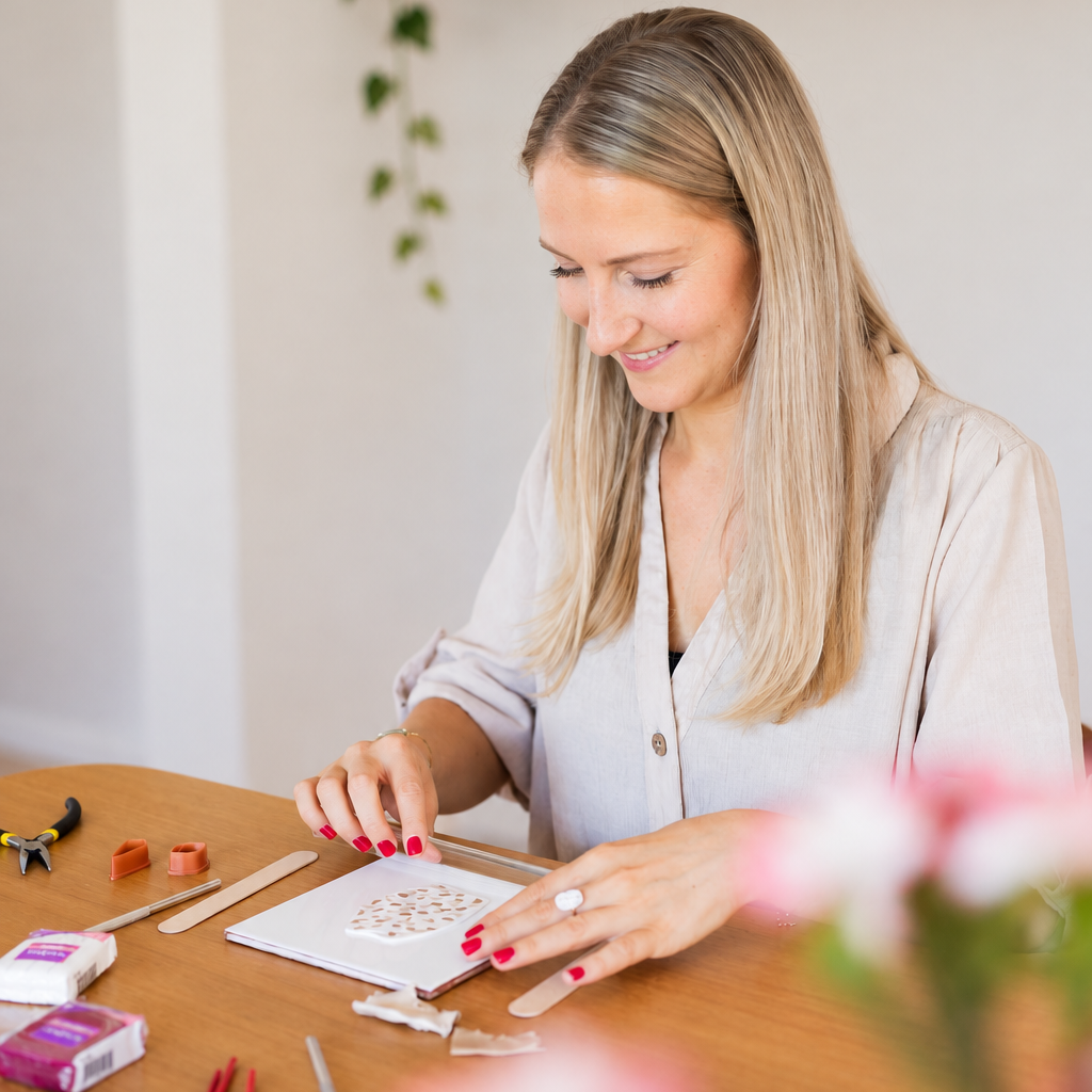 Leer oorbellen maken uit polymeerklei met de online workshop
