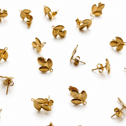 Oorstekers blad goud