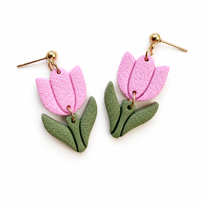 Bloemen polymeerklei oorbellen gemaakt met de tulp cutter